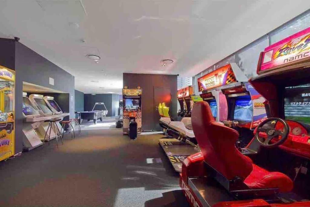 Circle On Cavil - Large Beach/mountain View Gold Coast